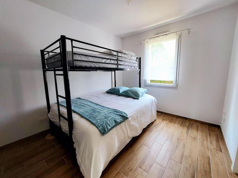 Coeur De Village Commerces Proximite Center Parcs Les-Trois-Moutiers 外观 照片