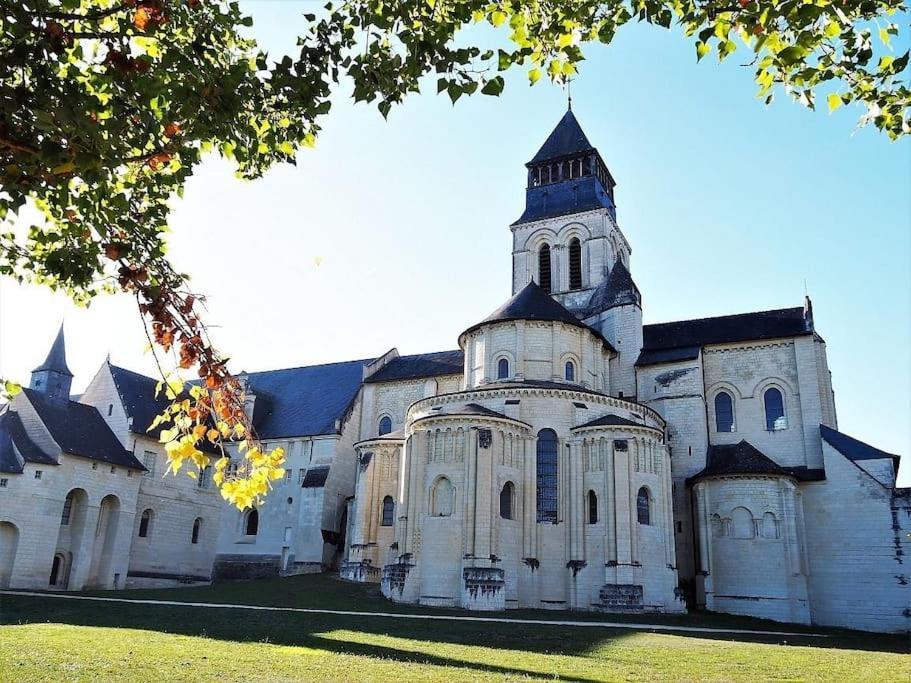 Coeur De Village Commerces Proximite Center Parcs Les-Trois-Moutiers 外观 照片
